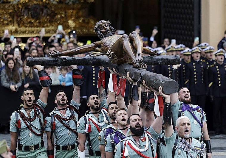 Cómo ver en directo por TV el desembarco de la Legión y la entronización del Cristo de Mena