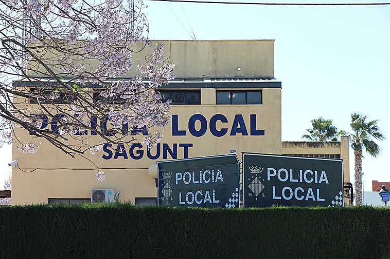 Se secciona parte del cuádriceps mientras usaba una radial en Sagunto