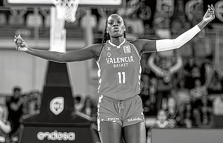 Awa Fam merece respeto