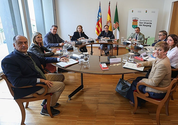 La facturas en los cajones, el problema del Consell que no cesa: 1.948 millones en febrero