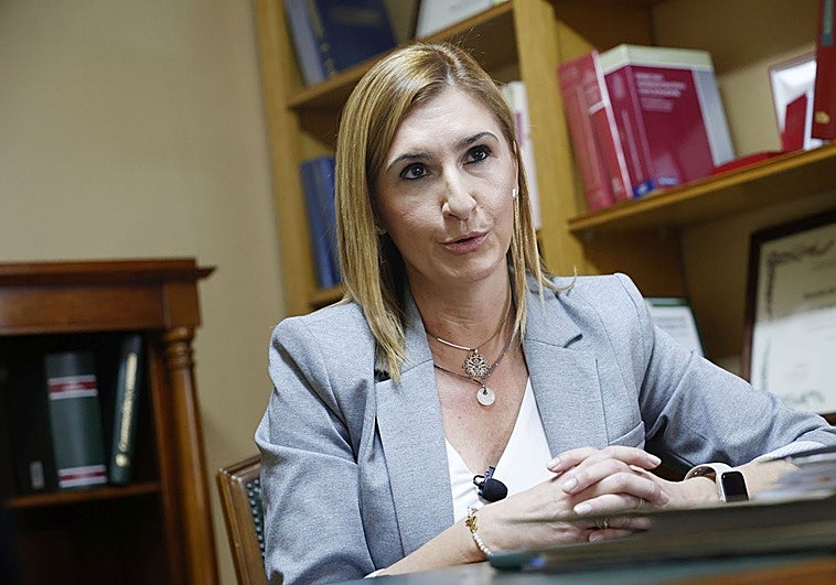 Pradas pide a la jueza la transcripción literal de su careo con la mano derecha de Mazón