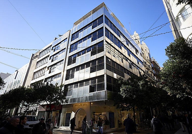¿Por qué las oficinas en Valencia dan poca rentabilidad? De la antigüedad de los edificios a los propietarios amarrategui