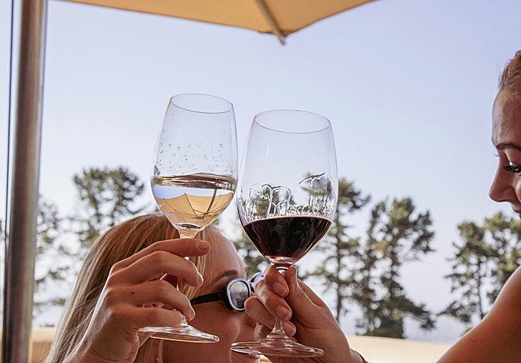 Planes de los vips valencianos en Semana Santa