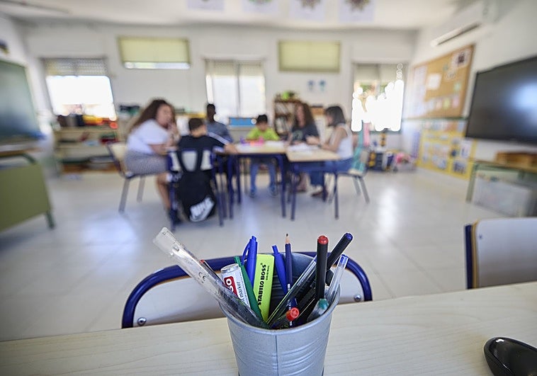 45 centros educativos de la Comunitat no tienen quien los dirija