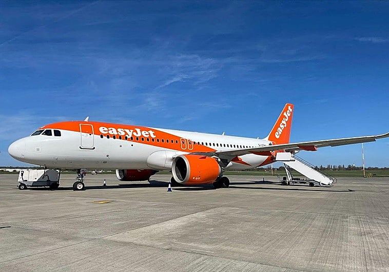 EasyJet anticipa si subirán los precios de los vuelos este verano tras duplicarse el del queroseno