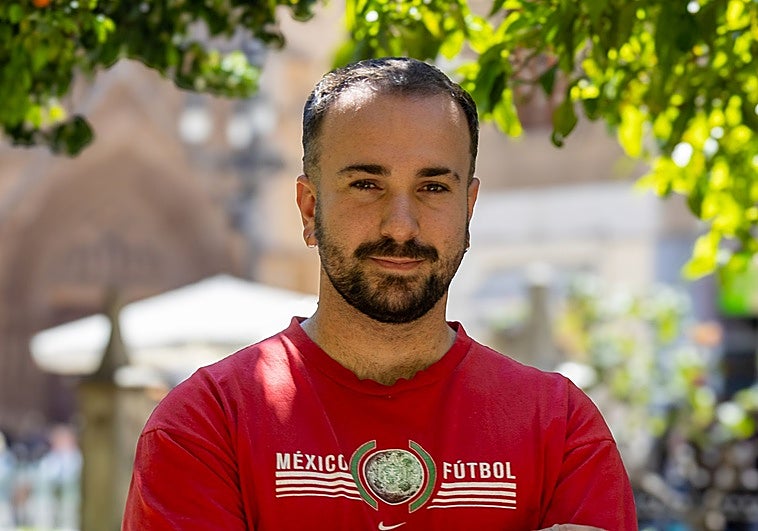 Zzoilo: «No vuelvo a la cocina, sigo con la música»