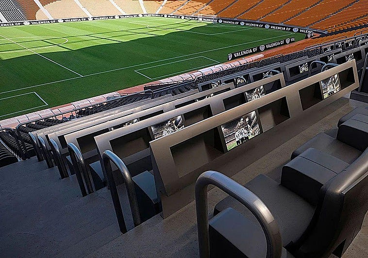 El Valencia llama a socios para ofrecer pases vip en el Nou Mestalla