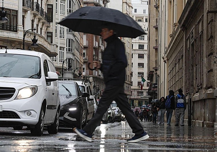 Aemet confirma la inminente llegada de lluvias a la Comunitat este domingo y señala las zonas donde caerán