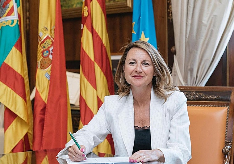 La alcaldesa de Castellón denuncia un intento de suplantación de identidad en redes sociales