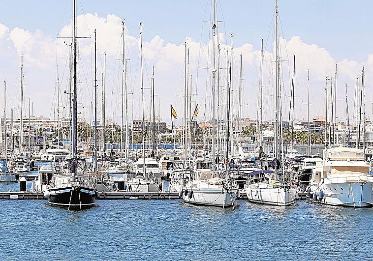 La Inspección de Trabajo amonesta a Marina Port por incumplimiento laboral