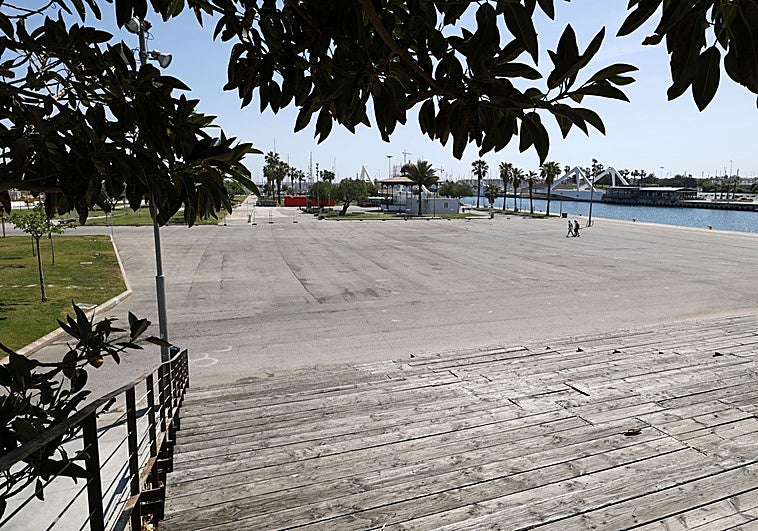 La Marina Norte acoge el festival paellas universitarias en plena crisis de conciertos en Les Arts