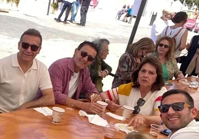 Carmen Martínez se deja ver en Quart y calienta el debate sobre el cartel electoral del PSPV local