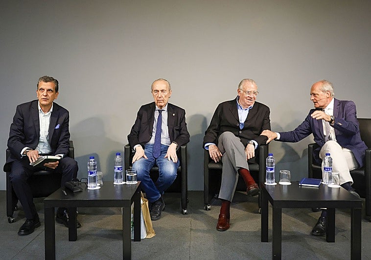 Jaime Siles y Luis Alberto de Cuenca: «Lo que está en crisis es la sociedad, no las humanidades»