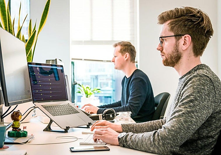 Los descansos que un trabajador debe tener a lo largo de una semana, según la ley