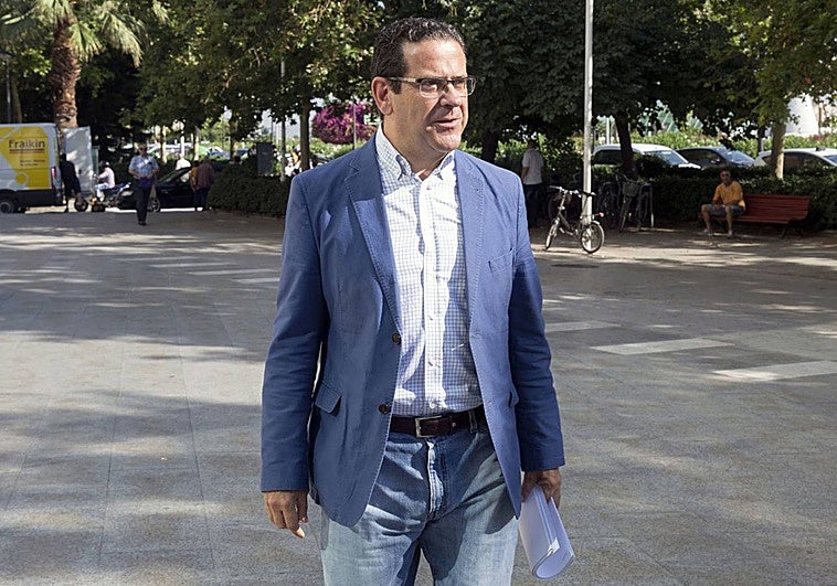 Bellver, primer alto cargo que pone a prueba las líneas rojas de Pérez Llorca con la corrupción