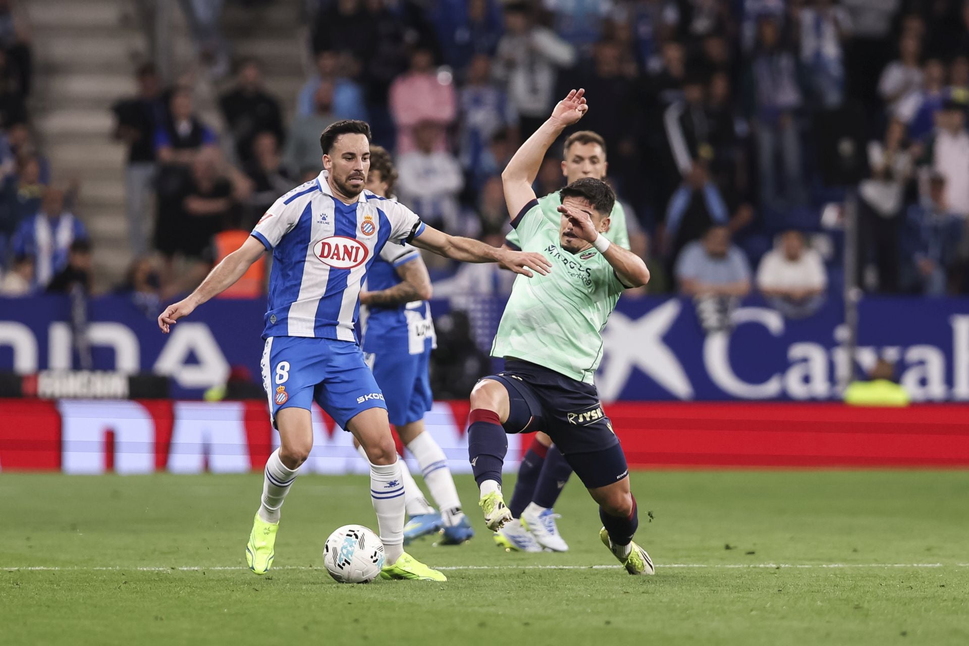 El 1x1 del Espanyol-Levante: Carlos Álvarez le cambia la cara al equipo