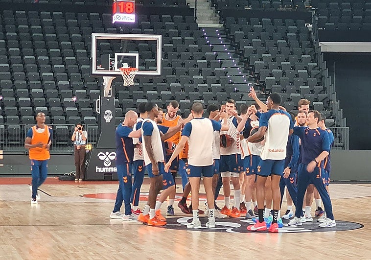 Pedro Martínez: «El Panathinaikos está hecho para ganar la Euroliga, nosotros somos más humildes»