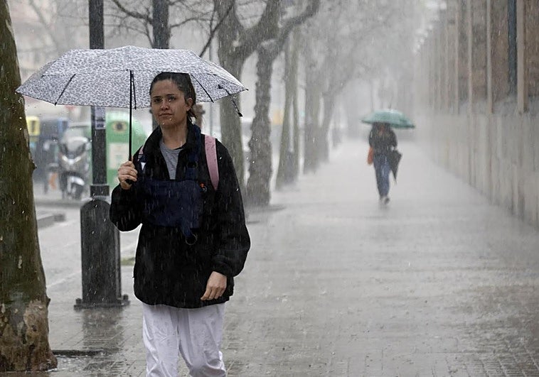 Aemet anuncia cuatro días seguidos de lluvias desde este martes en la Comunitat