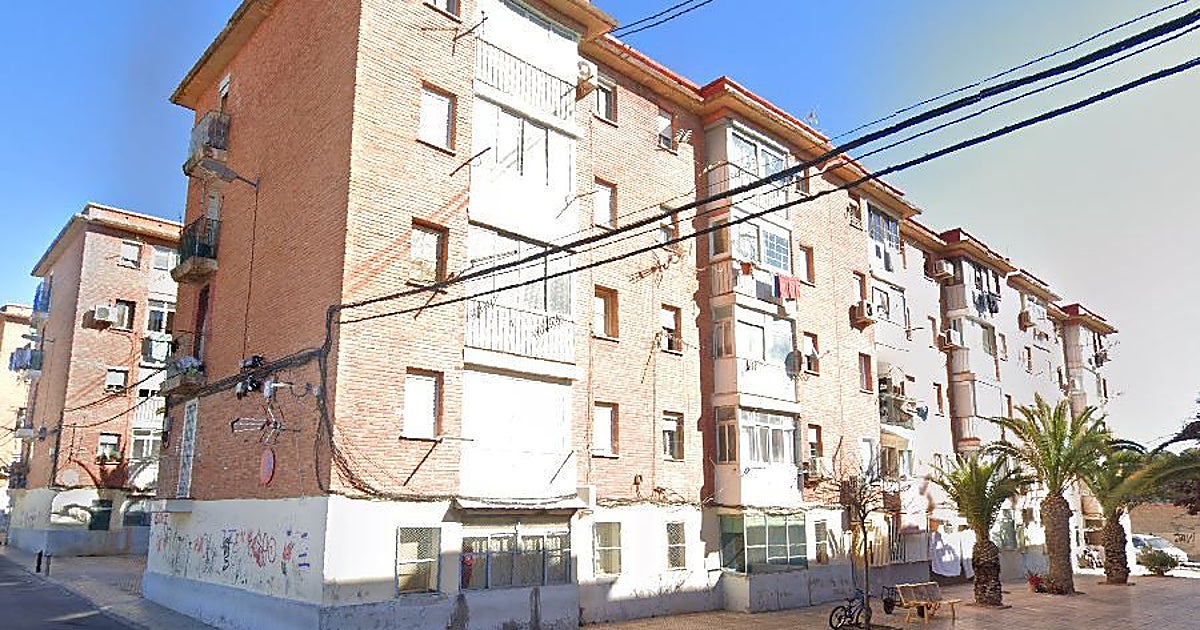 Dispara en el ojo a su vecino en Paterna por haberle mojado al regar las plantas del balcón