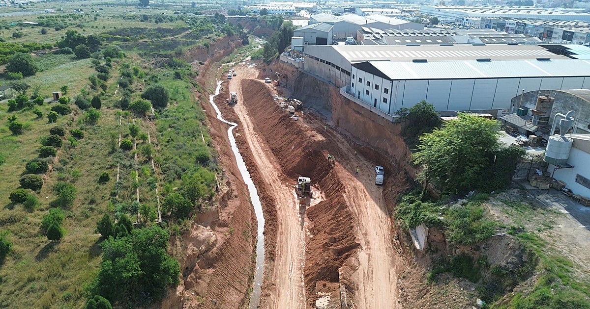 La Confederación Hidrográfica del Júcar ultima la reconstrucción de siete kilómetros del barranco del Poyo en Torrent
