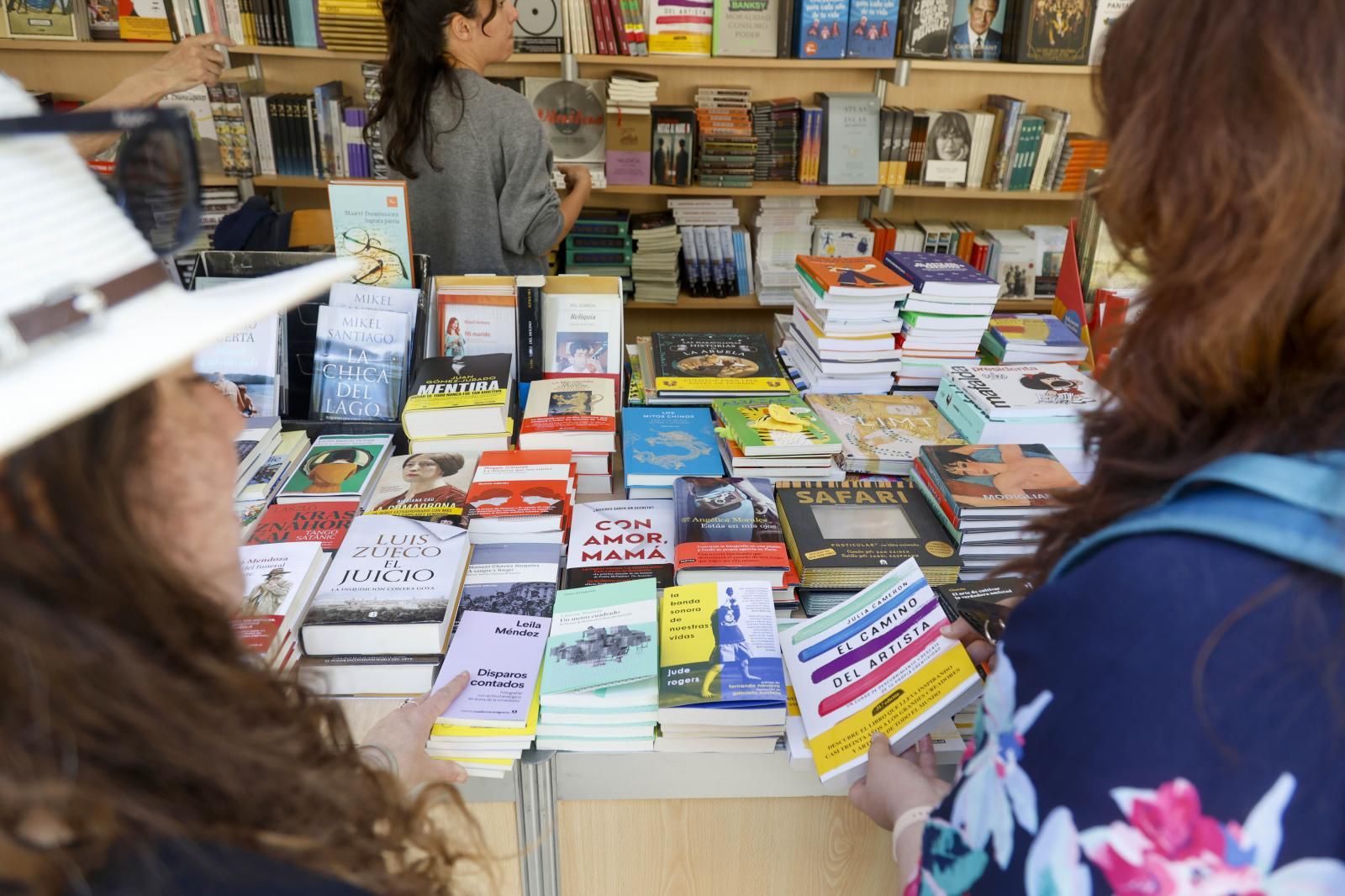 Feria del Libro de Alicante 2026: Programa, horarios y qué escritores firman