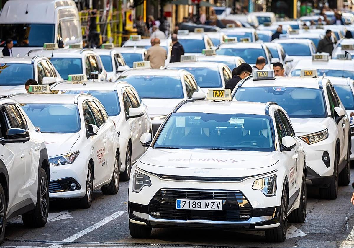 Huelga de taxis este viernes en Valencia: horario, recorrido y calles afectadas