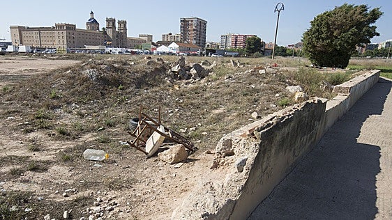 El Plan de San Miguel de los Reyes aleja los aparcamientos del monasterio