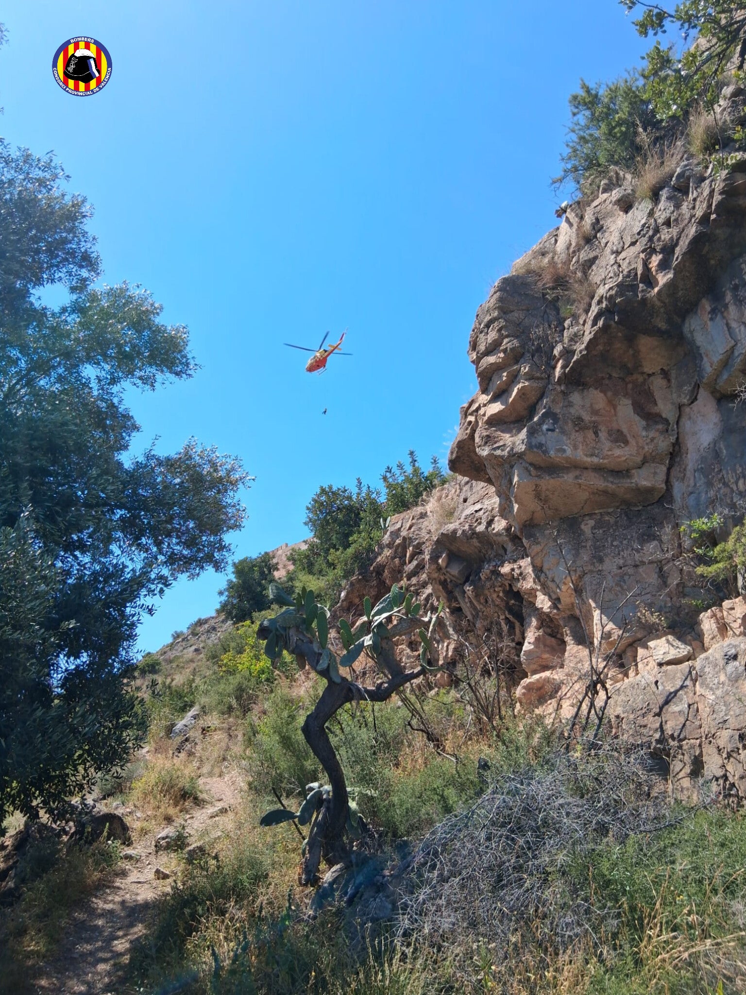 Hallan el cadáver de un hombre en una zona de difícil acceso junto al castillo de Sagunto