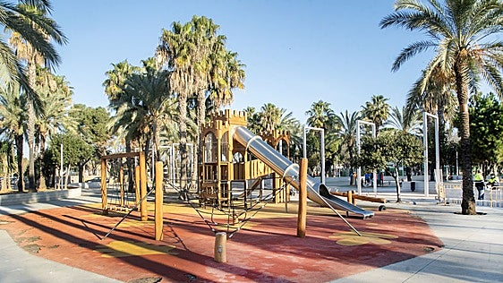 Sedaví recupera los juegos infantiles arrasados por la dana