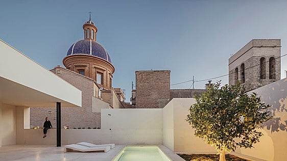 Una vivienda valenciana en la cumbre de la arquitectura española, por partida doble