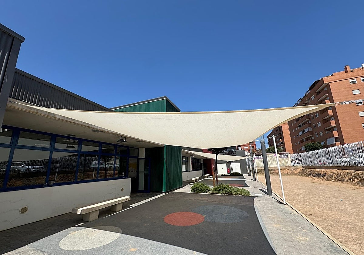 Paterna habilita refugios climáticos y zonas de sombra en todos sus colegios públicos