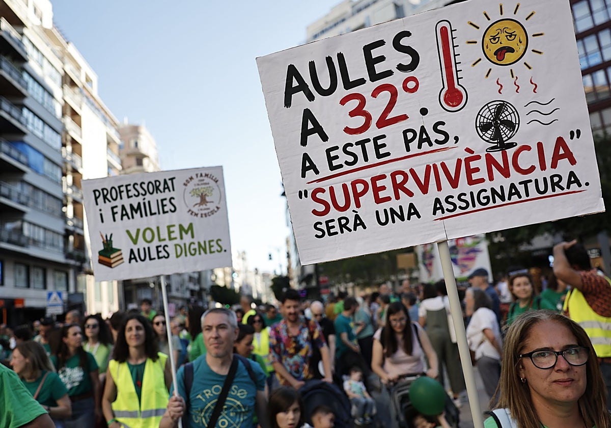 Más riesgos de la huelga: la evaluación, las notas, los bancos de libros o los viajes de fin de curso