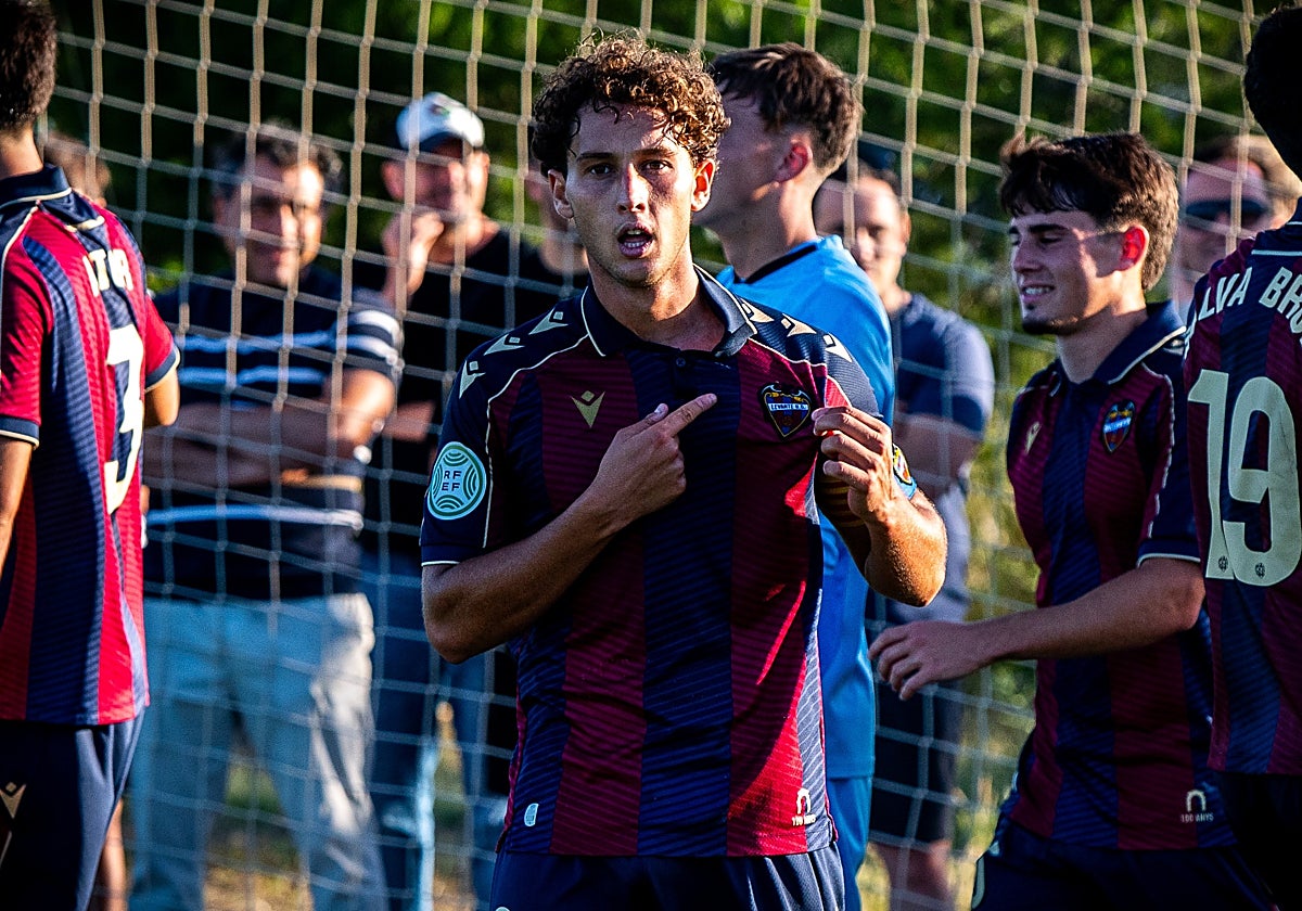 El filial granota pasa de ronda en el play-off (1-2)