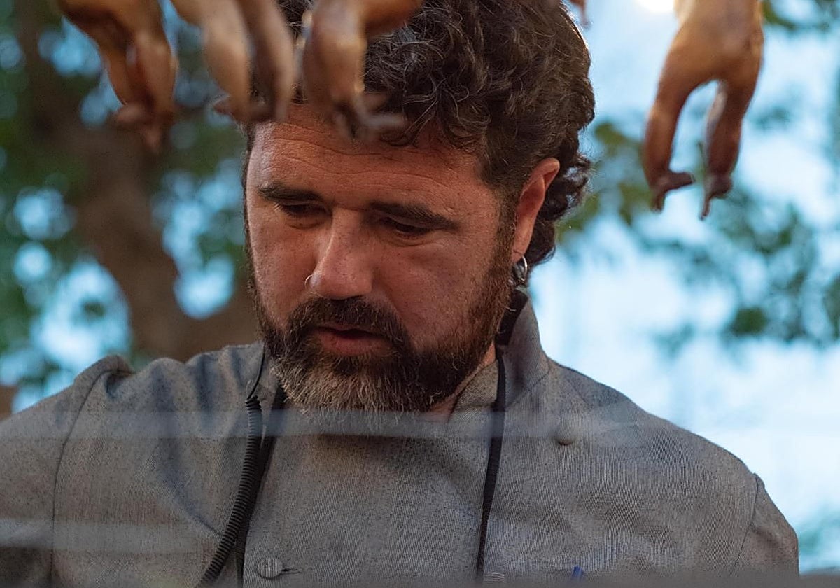 El cocinero valenciano que vuelve al origen: del antiguo Kiaora a un pequeño restaurante en el interior de Teruel