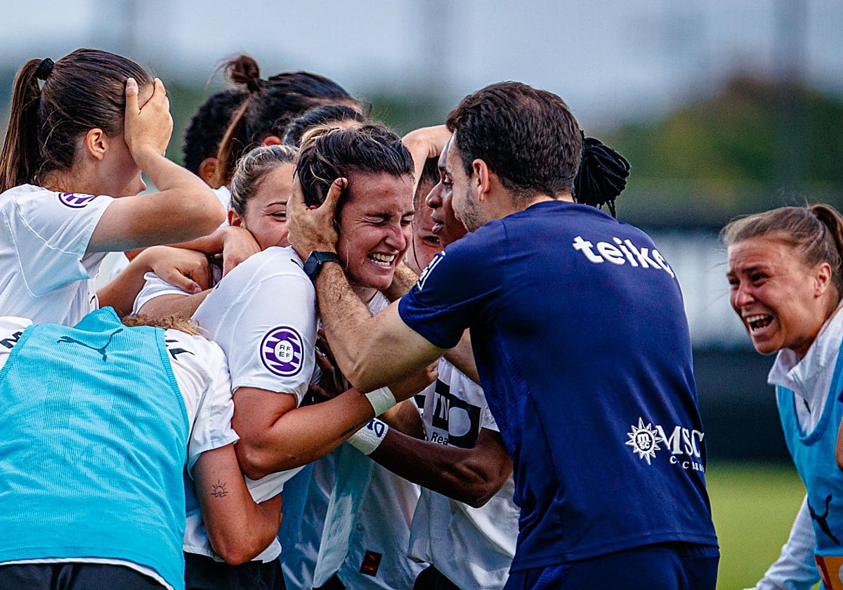 El Valencia Femenino vuelve a la élite tras un año en el infierno