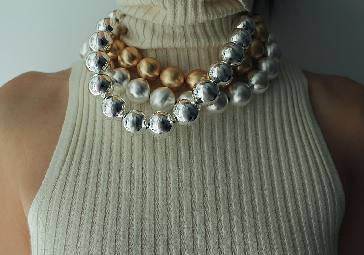 La diseñadora digital que lo dejó todo para crear collares d