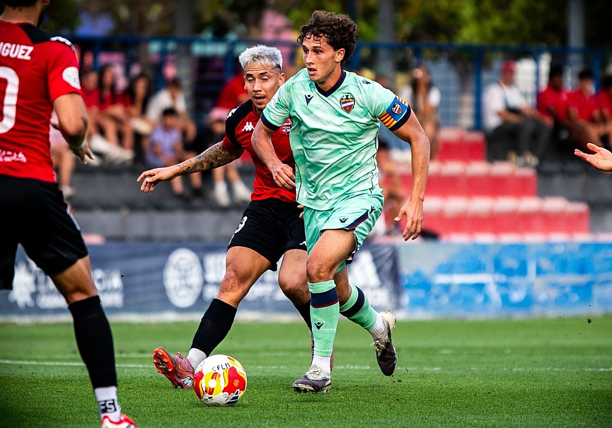 El filial granota se complica el ascenso y el Femenino se despide con derrota