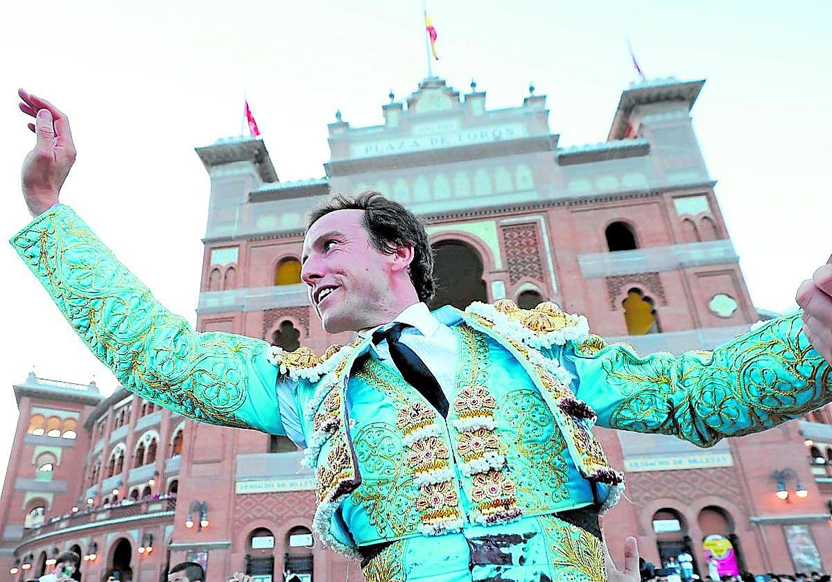 Un bravo Román abre la puerta grande de Madrid