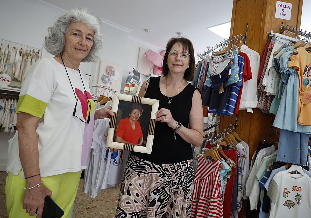 Cierra Modas Lolín: la tienda que vistió más de 4.000 sueños