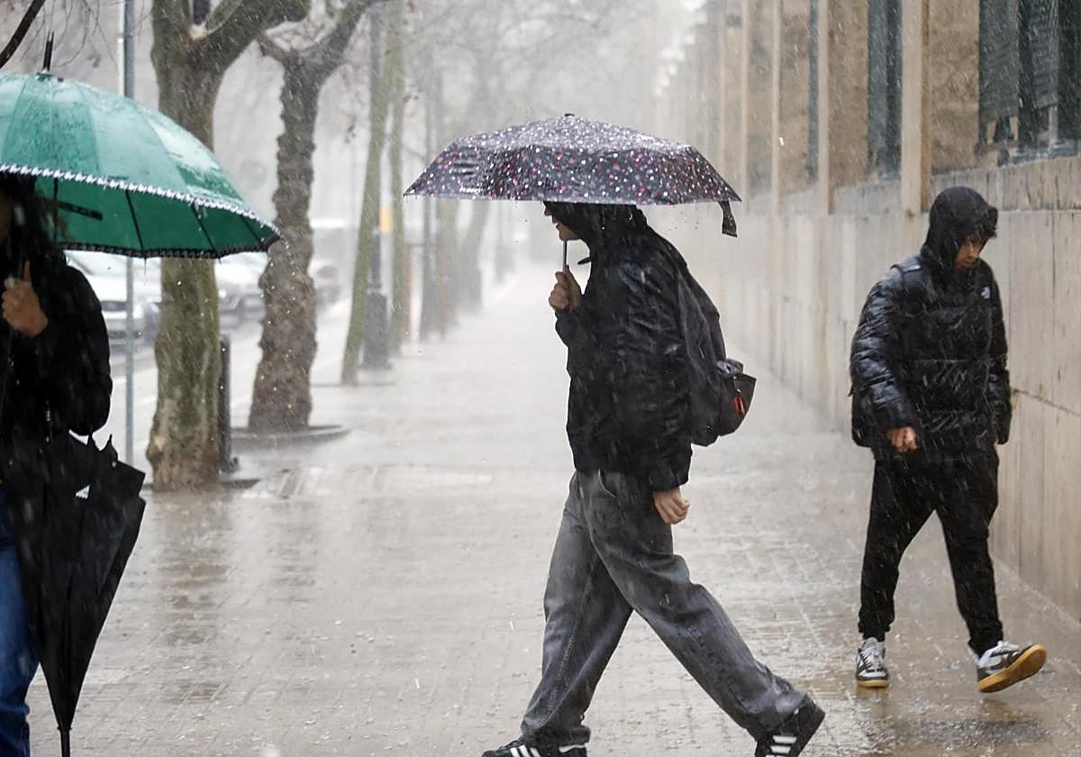 Aemet anuncia lluvias este jueves en Valencia antes de un nu