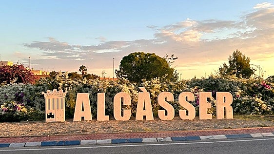 Nuevos letreros monumentales hechos con material reciclado