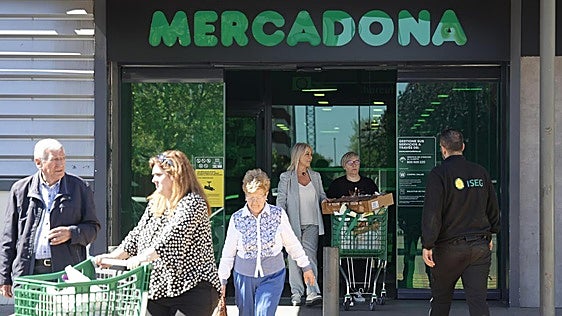 Mercadona anuncia un cambio de horario esta semana en todos los supermercados de la Comunitat
