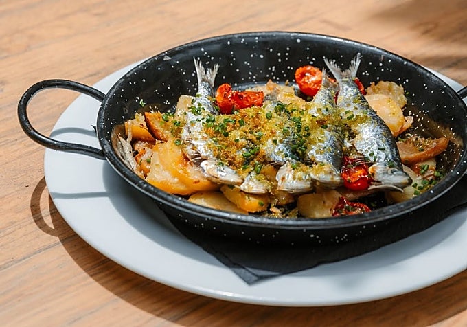 Los pescados del Mediterráneo son protagonistas en su carta.