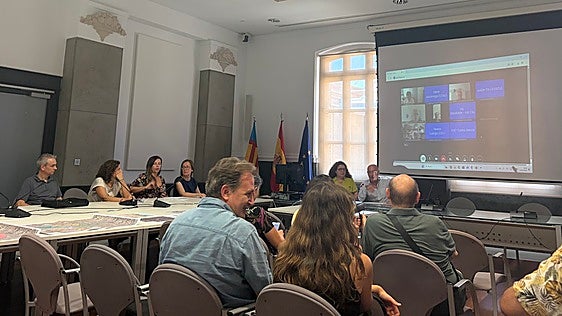 El Consell presenta la conexión entre Valencia y Mislata en busca de apoyo para las obras