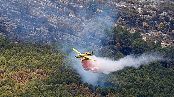 El incendio de Tírig queda estabilizado tras arrasar 750 hectáreas y los vecinos desalojados vuelven a casa