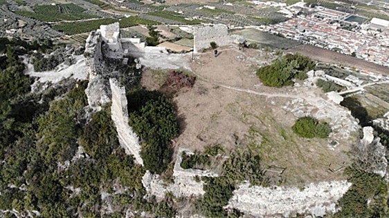 Vallada adjudica la cuarta intervención en su castillo para consolidar las zonas más deterioradas