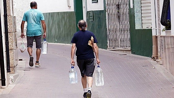 Gátova pide reducir el uso de agua ante la escasez en el pozo