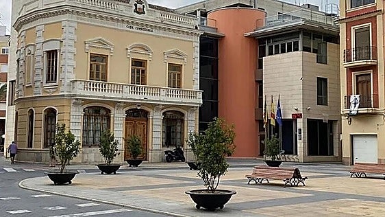 Més Algemesí pide una rectificación del boletín municipal al publicar la aprobación del contrato de zonas verdes