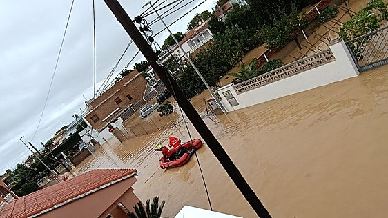«Me entraba agua por la pared y por un foco, parecía las cataratas del Niágara. Ha sido horrible»