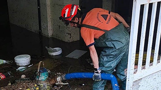 Protección Civil de Torrent realiza 27 rescates y 43 achiques por la dana Adam